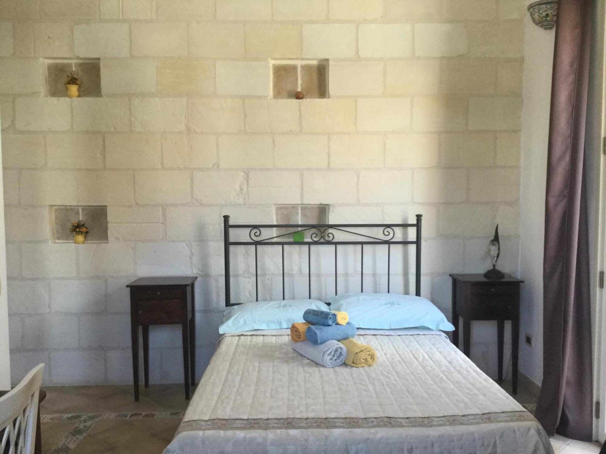 アヴォラ U' Iazzu Bed & Breakfast エクステリア 写真