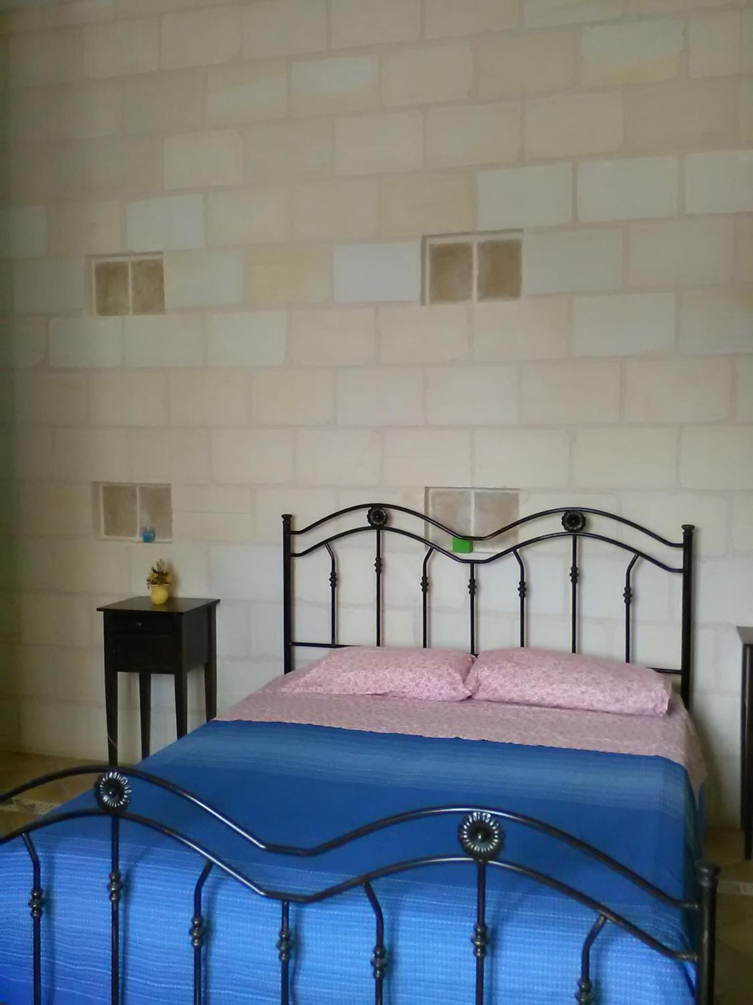 アヴォラ U' Iazzu Bed & Breakfast エクステリア 写真
