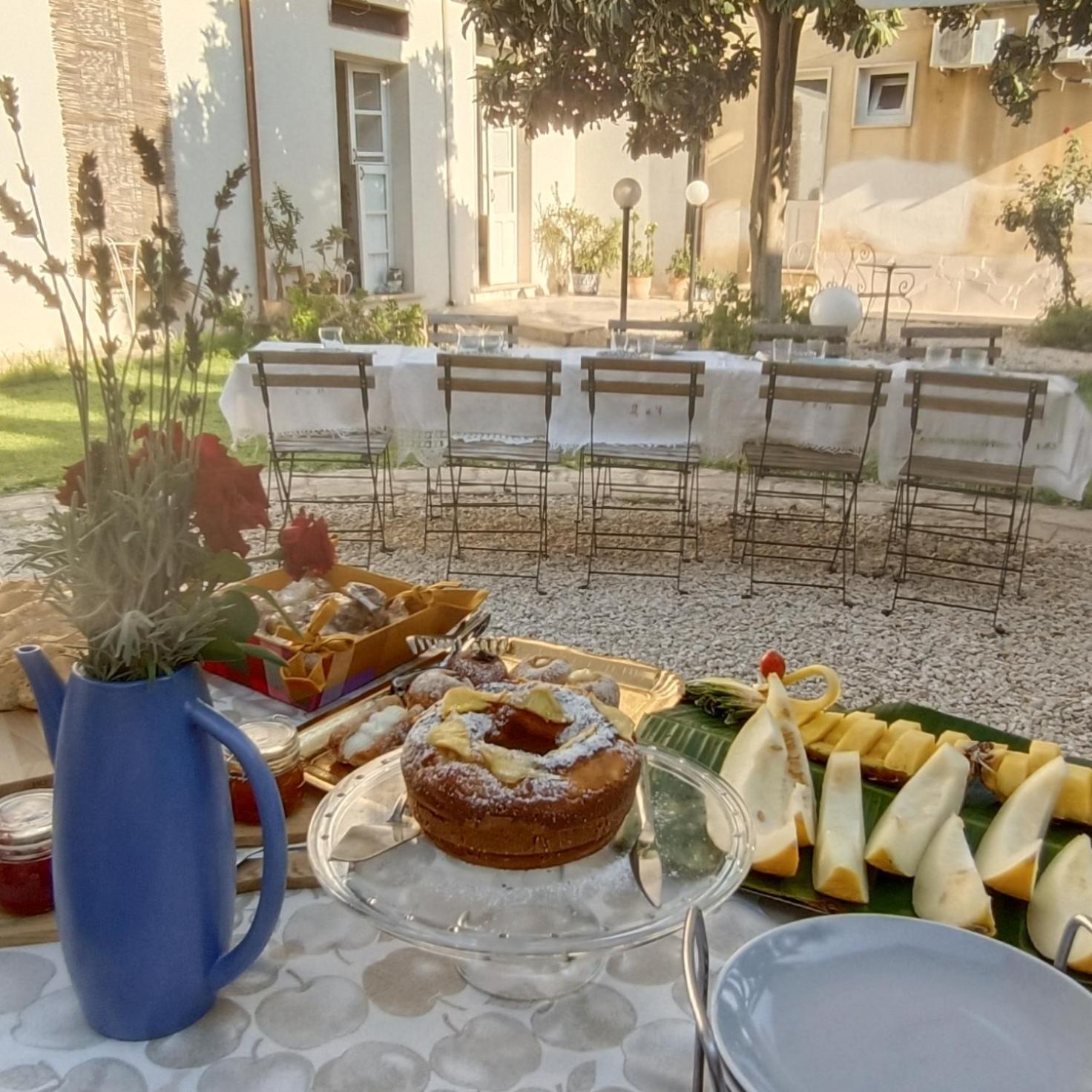 アヴォラ U' Iazzu Bed & Breakfast エクステリア 写真